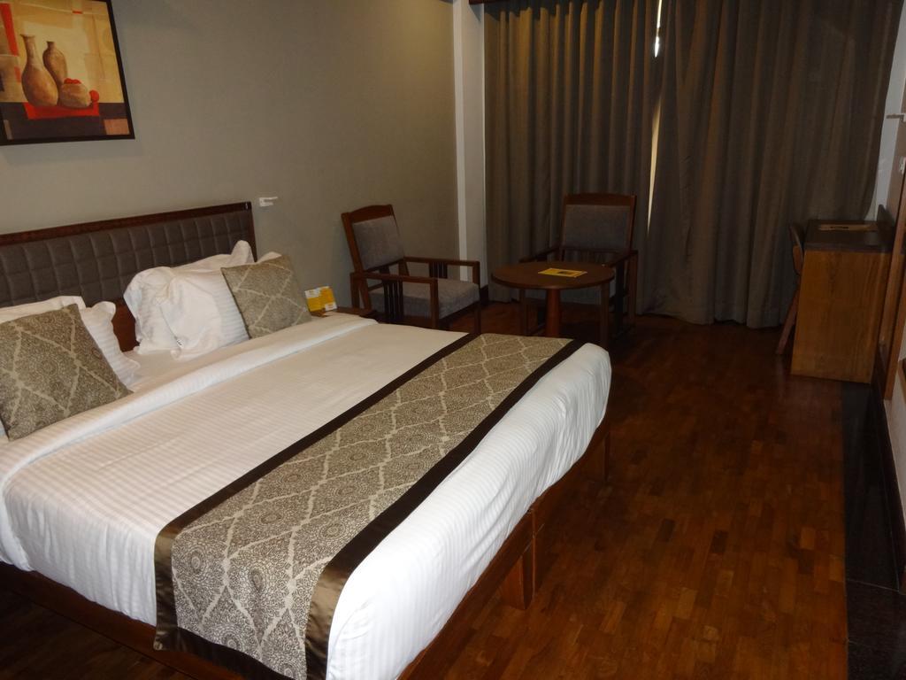 Keys Select By Lemon Tree Hotels, Malabar Gate, Calecute Exterior foto